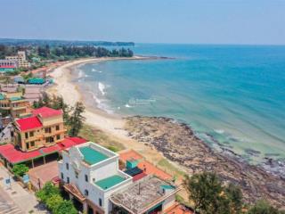 Sát nách bãi tắm cửa tùng quỹ đất đẹp hiếm có vị trí gần biển, chỉ vài bước chân ra bãi tắm