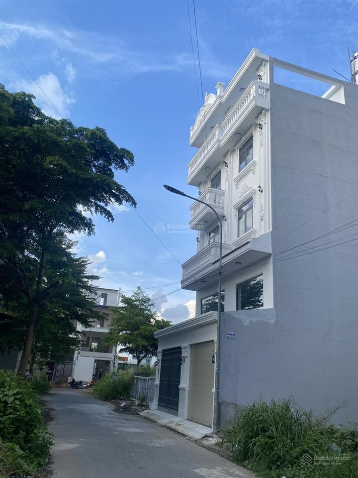 Đất đẹp lê văn lương, dt 85m2 đường 10m, trục chính kdc rạch tôm  giá 4,3 tỷ