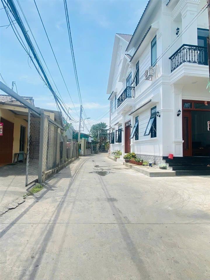 Bán nhà giá rẻ dt 132,4m2 quốc lộ 50, thị trấn cần giuộc, long an  giá 2,9 tỷ