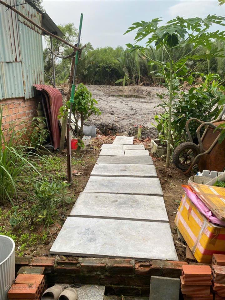 Bán đất vườn đẹp dt 668m2 cầu long kiển, lê văn lương, nhà bè  giá 3 tỷ
