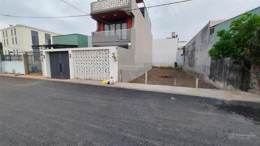 Dt 7x19m (133m2) mặt tiền đường nhựa 10m, khu 1874 lê văn lương  giá 5,5 tỷ