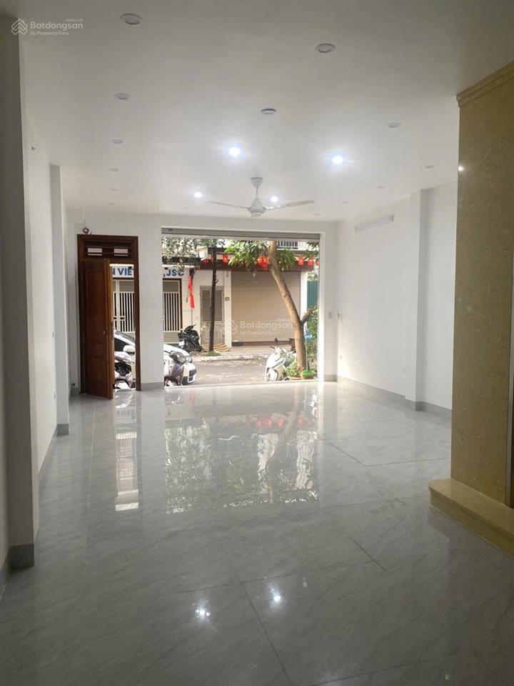 Cho thuê nhà mới xây 6 tầng tại kđt văn phú, hà đông, có thang máy, ô tô ngủ trong nhà.