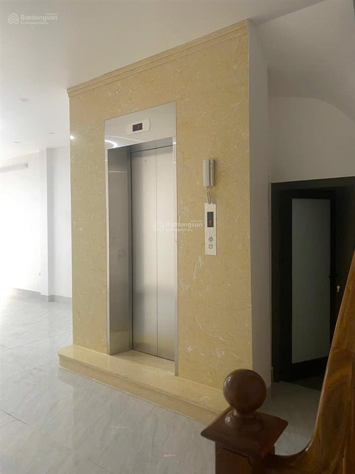 Cho thuê nhà mới xây 6 tầng tại kđt văn phú, hà đông, có thang máy, ô tô ngủ trong nhà.