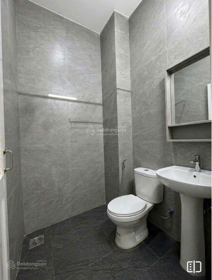 Bán nhà hồ đắc di  tân phú  3 tầng ( 5 x 17.5 ) nở hậu tài lộc  đường ôtô  giá giảm sốc 9.5 tỷ