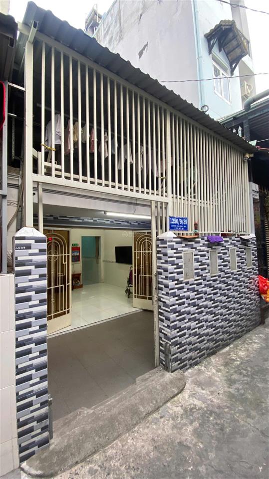 Bán nhà shr gần hoàng quốc việt q7