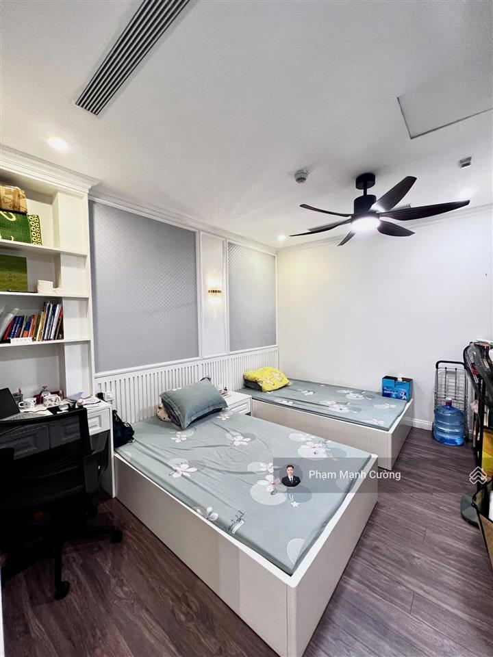 Bán căn 3pn tòa s6 view công viên 99m2 / ban công đông nam giá 11.3 tỷ sunshine city ciputra