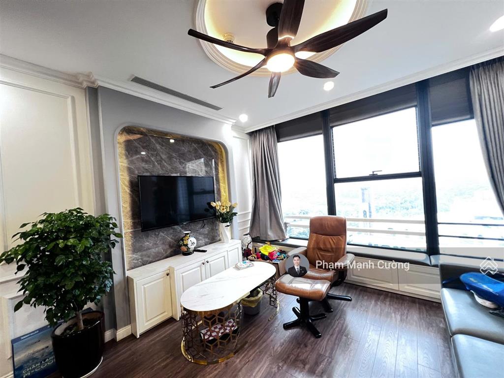 Bán căn 3pn tòa s6 view công viên 99m2 / ban công đông nam giá 11.3 tỷ sunshine city ciputra