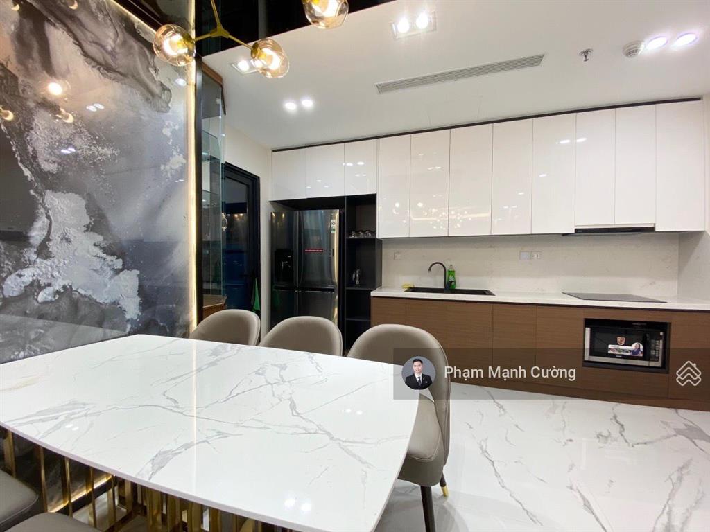 Chủ nhà gửi thuê căn hộ 3pn + 100m2 full đồ đẹp dự án sunshine city ciputra