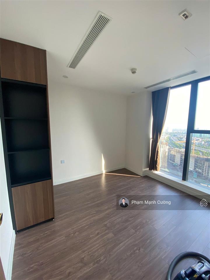 Cho thuê 2pn/80m2 tầng cao, view đẹp + cam kết không báo ảo + vào ở ngay sunshine city