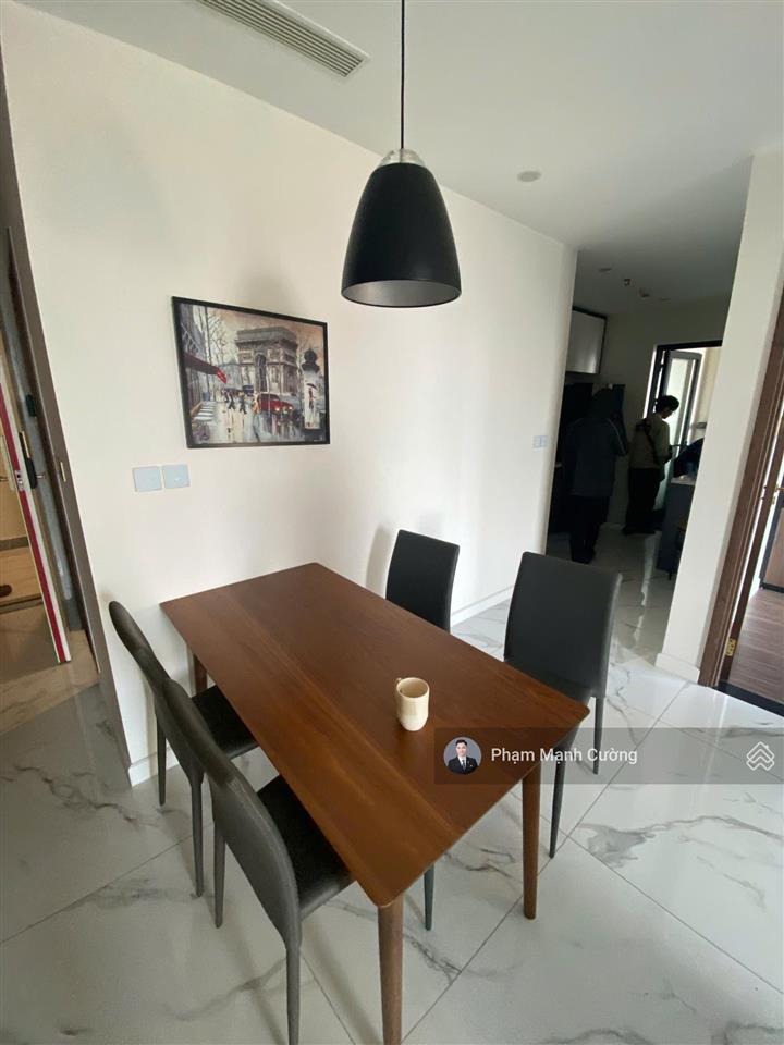 Cho thuê 2pn/80m2 tầng cao, view đẹp + cam kết không báo ảo + vào ở ngay sunshine city