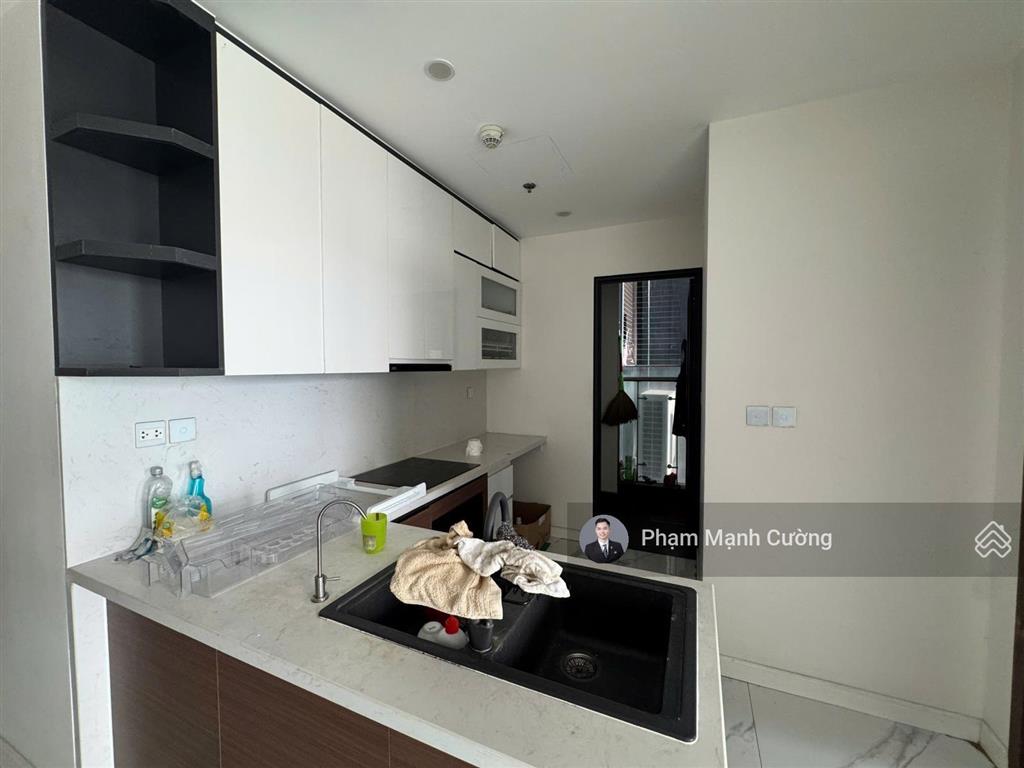 Bán căn 2 ngủ 2 wc hướng mát view nội khu 80,5 m² giá 8,1 tỷ tầng trung sunshine city ciputra
