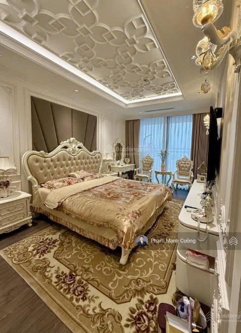 Sunshine golden river 141m2 | 3 ngủ 2 wc + 1 kho + full đồ đang trống nhà + slot ô tô