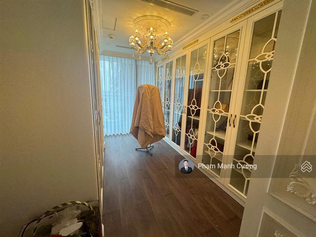 Sunshine golden river 141m2 | 3 ngủ 2 wc + 1 kho + full đồ đang trống nhà + slot ô tô