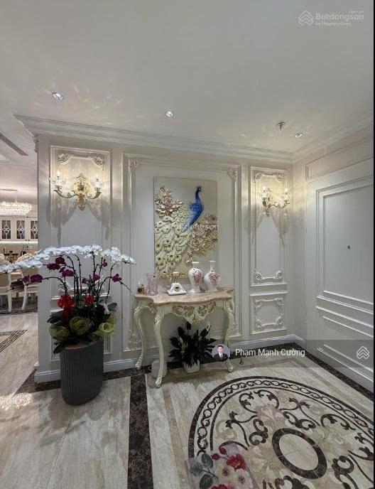 Sunshine golden river 141m2 | 3 ngủ 2 wc + 1 kho + full đồ đang trống nhà + slot ô tô