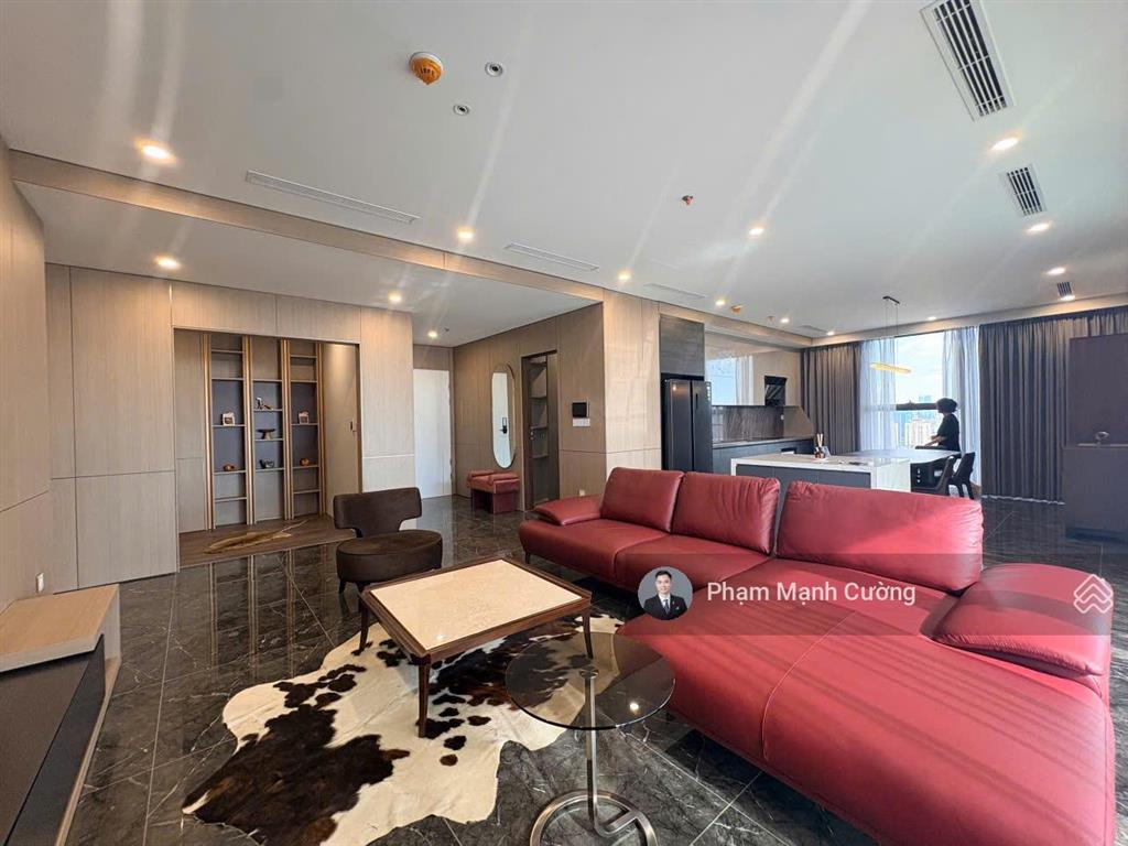 Sunshine golden river 161m2| 3 ngủ 2 wc + 1 kho + full đồ đang trống nhà + slot ô tô