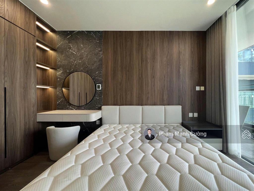 Sunshine golden river 161m2| 3 ngủ 2 wc + 1 kho + 40 triệu full đồ đang trống nhà + slot ô tô