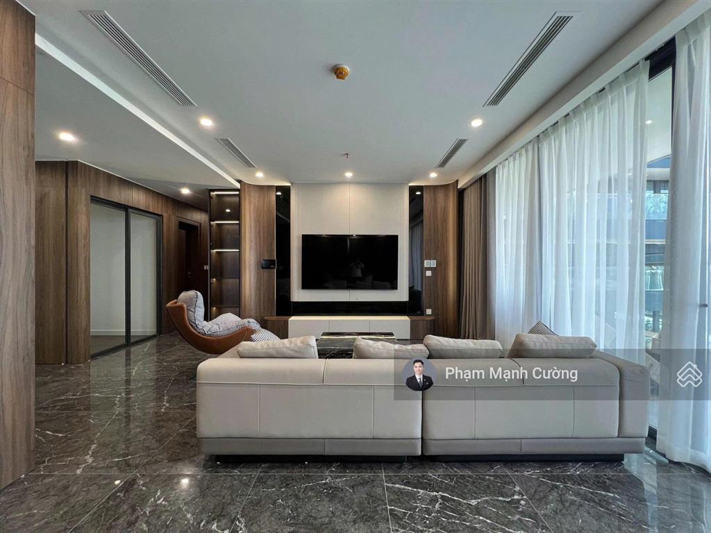 Sunshine golden river 161m2| 3 ngủ 2 wc + 1 kho + 40 triệu full đồ đang trống nhà + slot ô tô