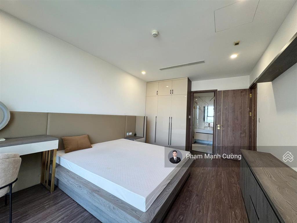 Bán gấp căn 3pn sunshine city tòa s4 104.4m2  giá sốc 9.4 tỷ  view sông hồng mặt ngoài