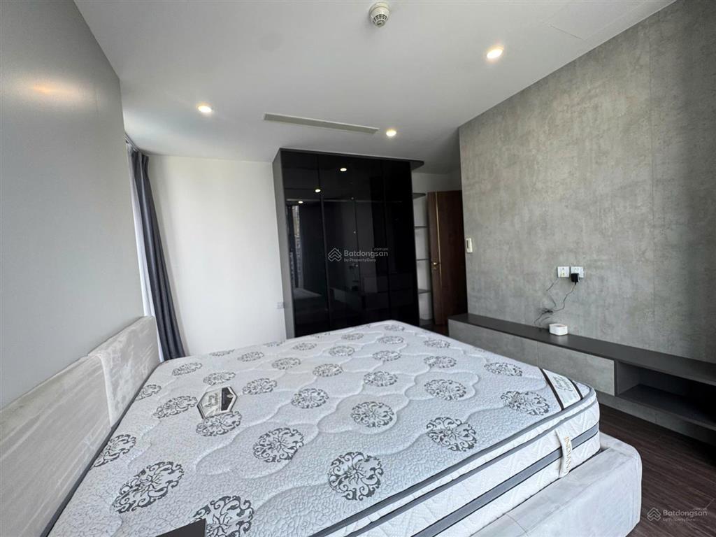 Cho thuê căn 3pn full đồ tòa s4 105m2 tầng trung giá 25 triệu/th + vào ở được luôn