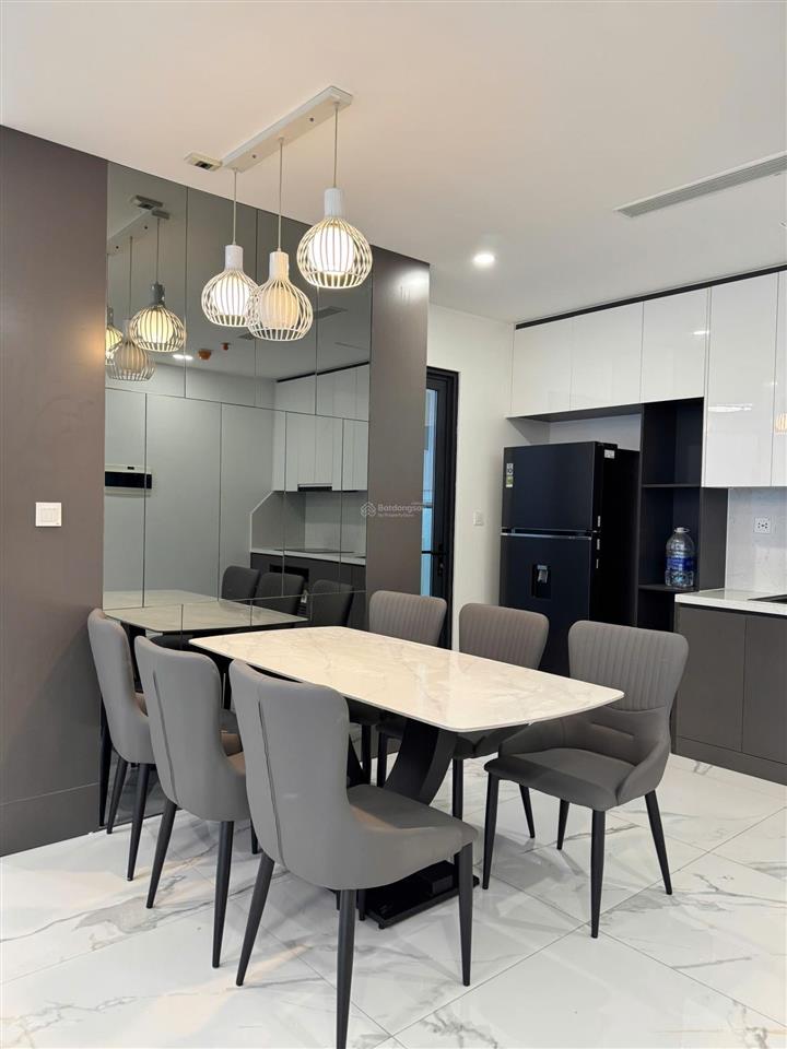 Cho thuê căn 3pn full đồ tòa s4 105m2 tầng trung giá 24 triệu + vào ở được luôn