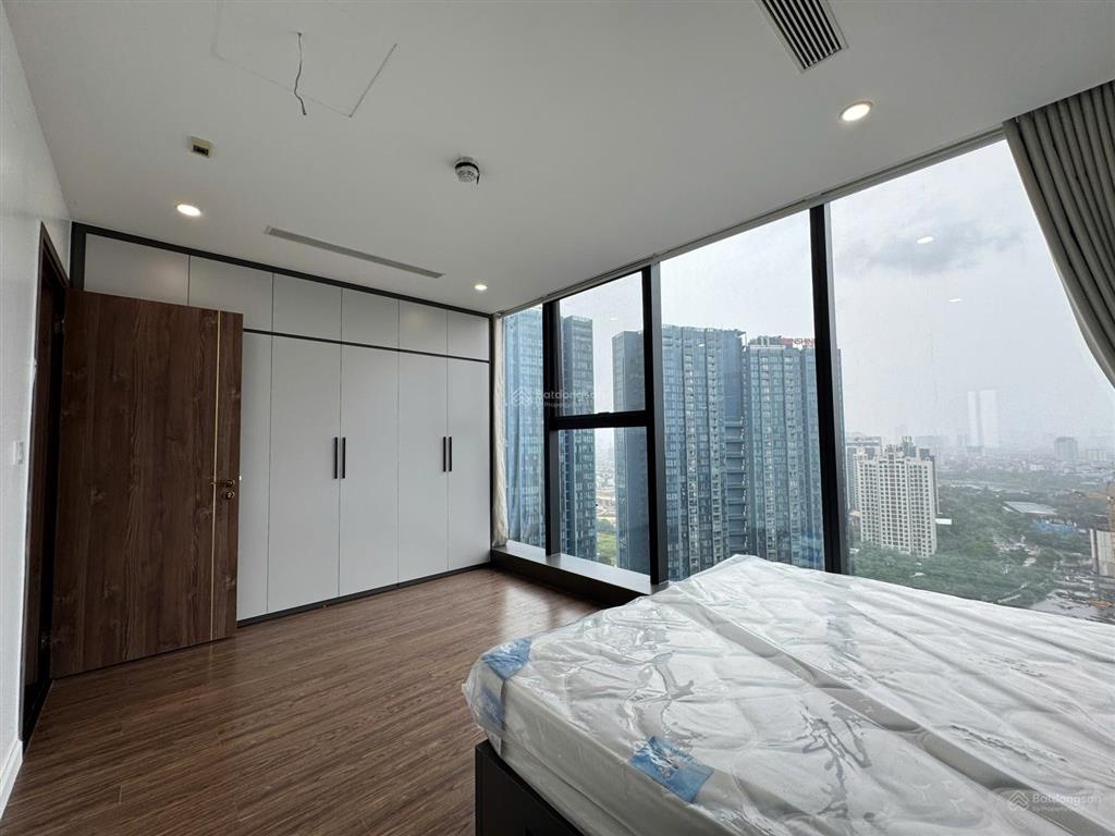 Cho thuê căn 3pn full đồ tòa s4 105m2 tầng trung giá 24 triệu + vào ở được luôn