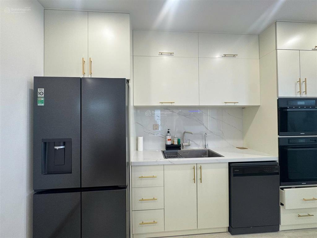 Chủ gửi bán gấp căn hộ 3pn 99.6m2 + căn góc giá 9.5 tỷ sunshine city ciputra