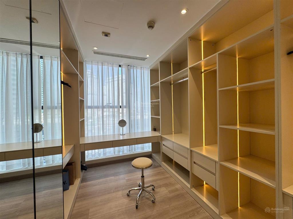 Chủ gửi bán gấp căn hộ 3pn 99.6m2 + căn góc giá 9.5 tỷ sunshine city ciputra