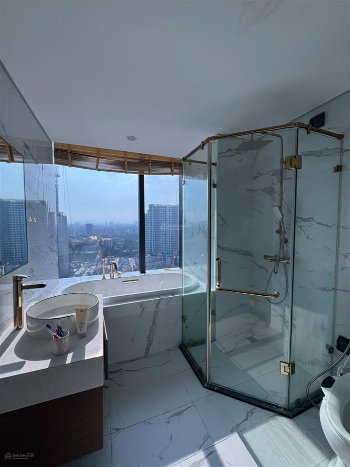 Cho thuê 3pn/105m2 tầng cao, 24 triệu, rõ ràng không báo ảo, vào ở ngay sunshine city