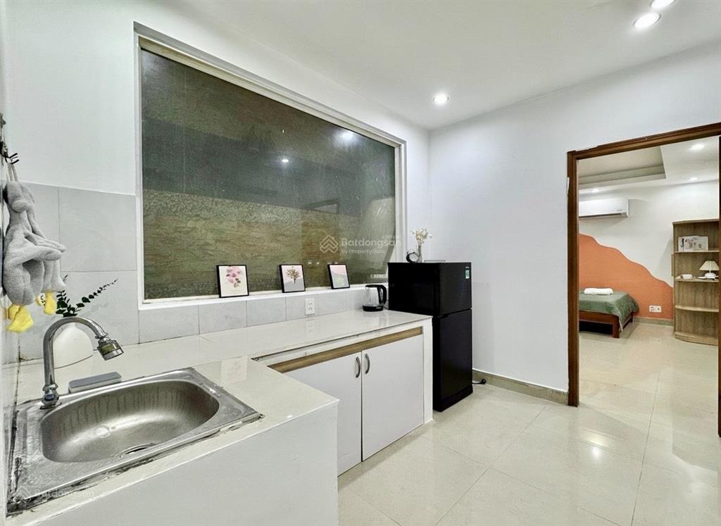 Căn hộ full nội thất 1pn tách bếp cực rộng 40m2 đường cộng hoà, khu nhà ga t3, etown quận tân bình