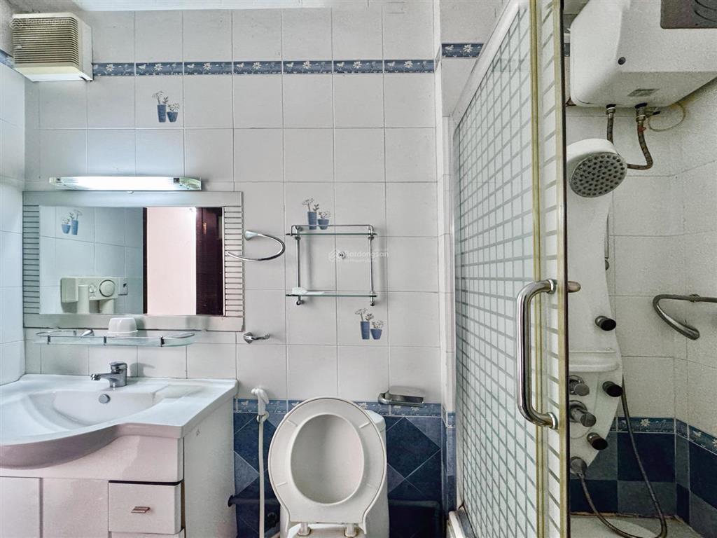 Căn hộ full nội thất ban công cực lớn quận 10 quận 11 khu lý thường kiệt , bắc hải , cmt8 rộng 50m2