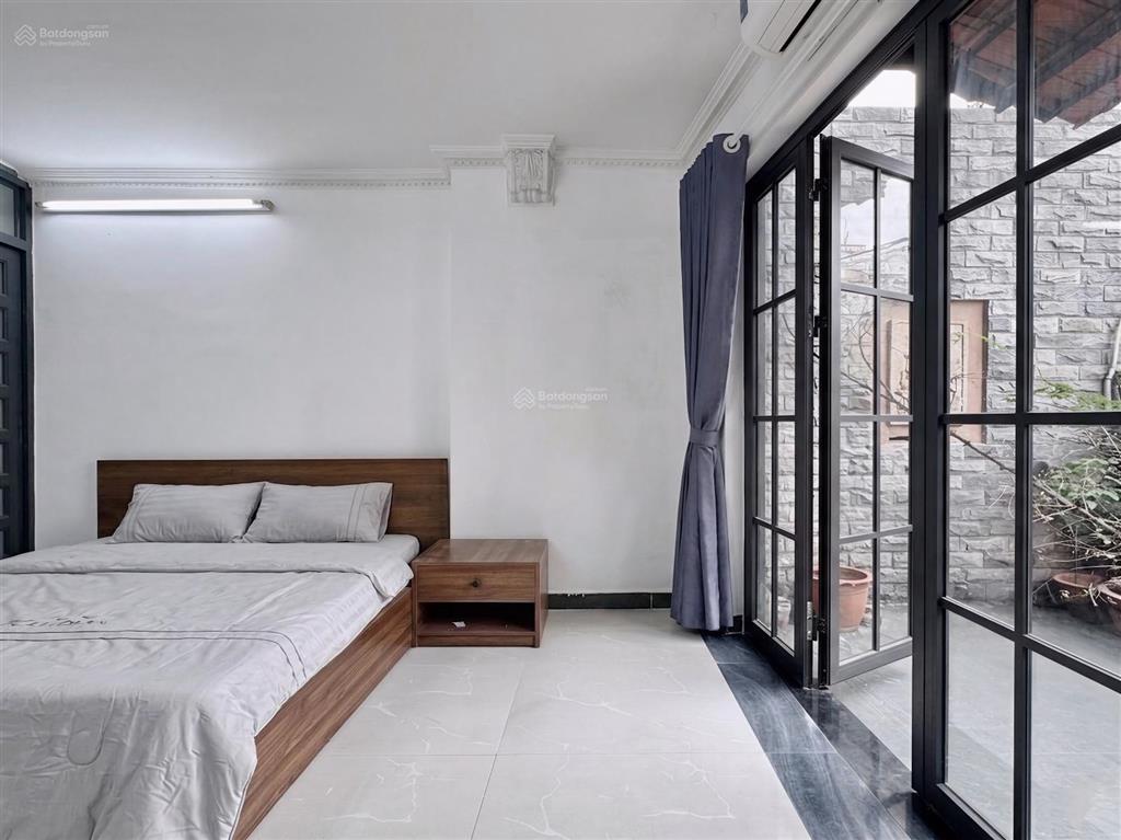 Căn hộ full nội thất ban công cực lớn quận 10 quận 11 khu lý thường kiệt , bắc hải , cmt8 rộng 50m2