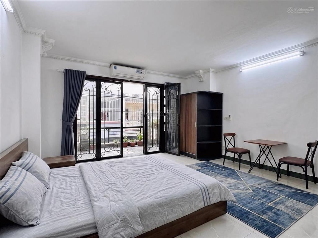 Căn hộ full nội thất ban công cực lớn quận 10 quận 11 khu lý thường kiệt , bắc hải , cmt8 rộng 50m2