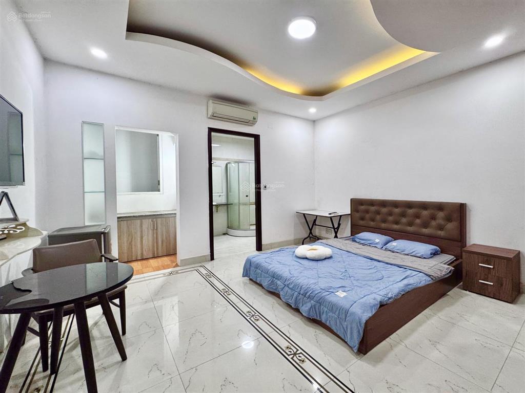 Căn hộ full nội thất cao cấp cực rộng tách bếp khu ngã tư phú nhuận  công viên hoàng văn thụ
