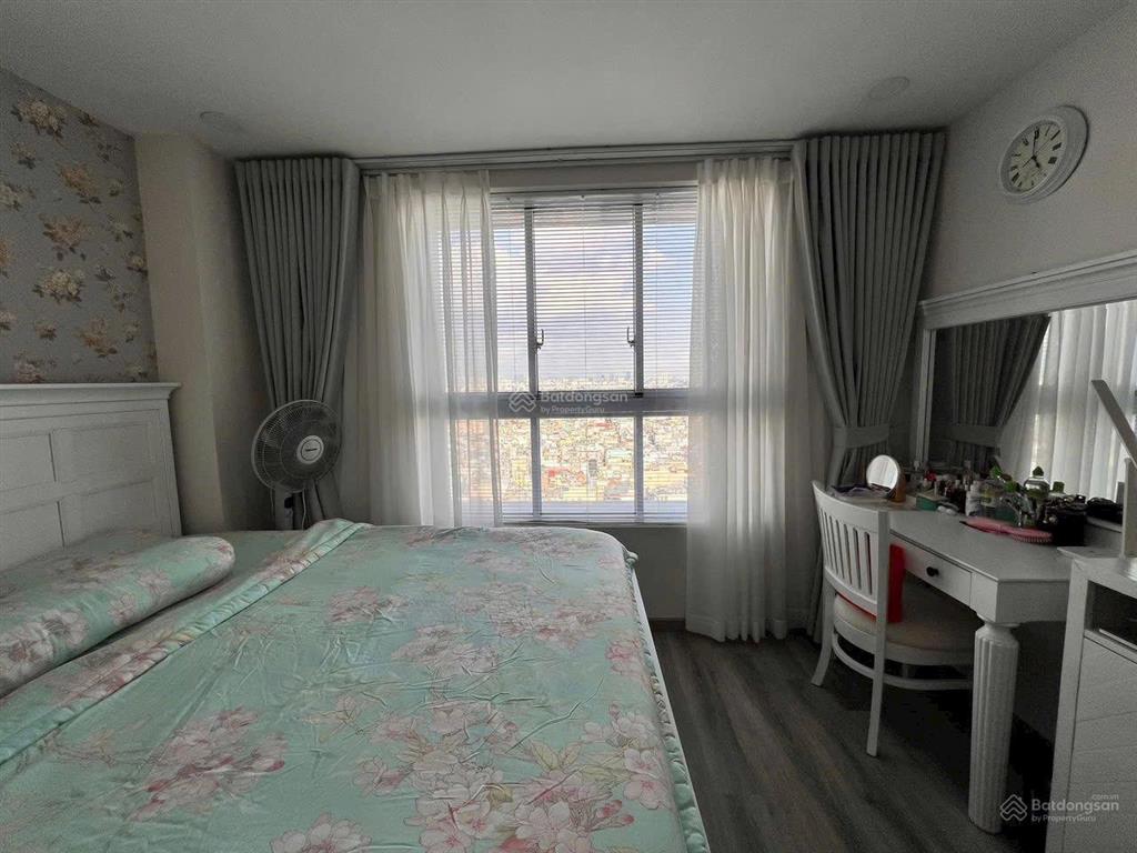 Cần bán cc lotus garden dt 65m2 , 2pn full nt giá 3.6tỷ sổ hồng, chi tiết  0909 368 *** hân