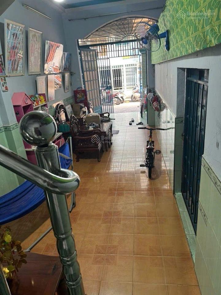 Bán đất 4x32m tặng dãy trọ thu 200 triệu/năm phan văn hớn, quận 12