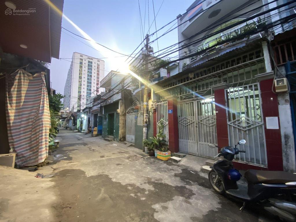 Bán đất 4x32m tặng dãy trọ thu 200 triệu/năm phan văn hớn, quận 12