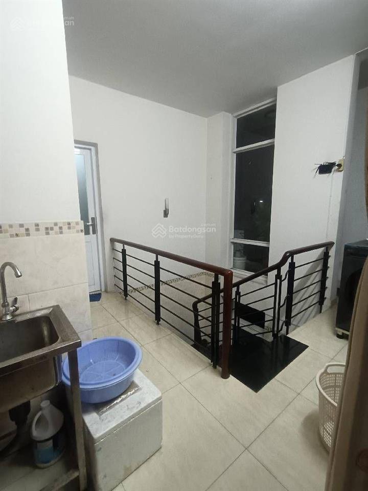 Căn góc 3 tầng trung tâm p. trung mỹ tây, q12  dòng tiền 120 triệu  đường 8m