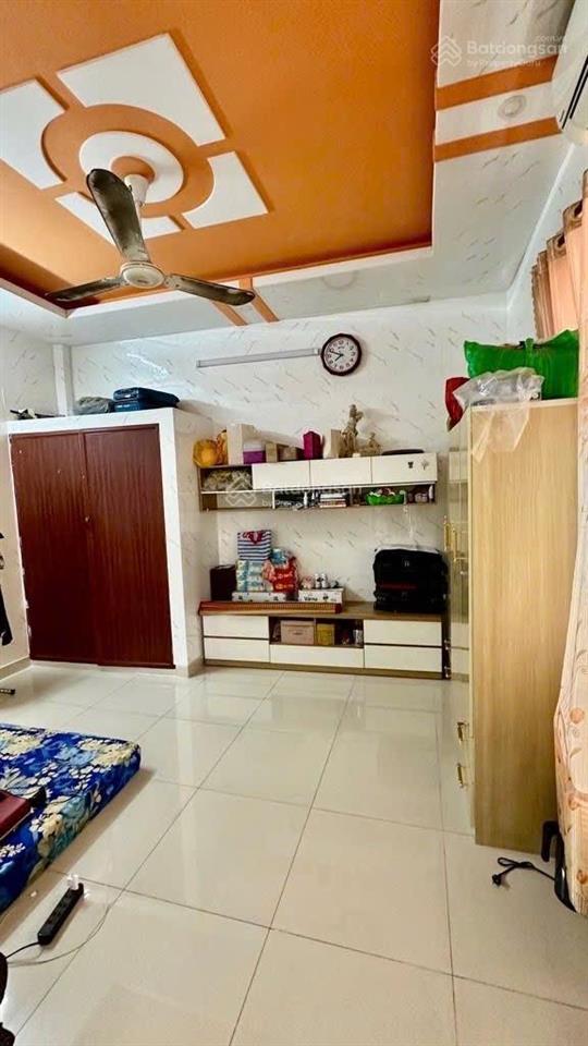 Căn góc 4 tầng  đường 7m thông  ngang hiếm 6.5  phan văn hớn hóc môn