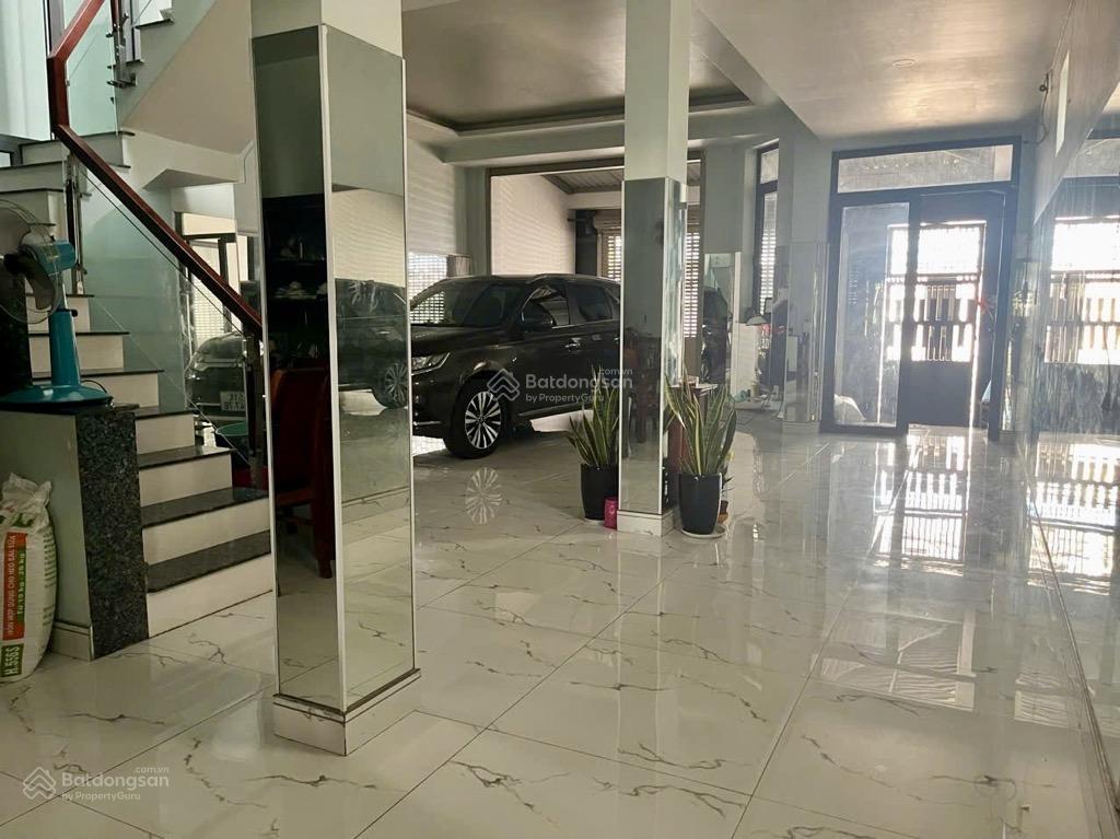 Căn góc  4 tầng btct  115m2(7x16)  cuối trường chinh  hxh