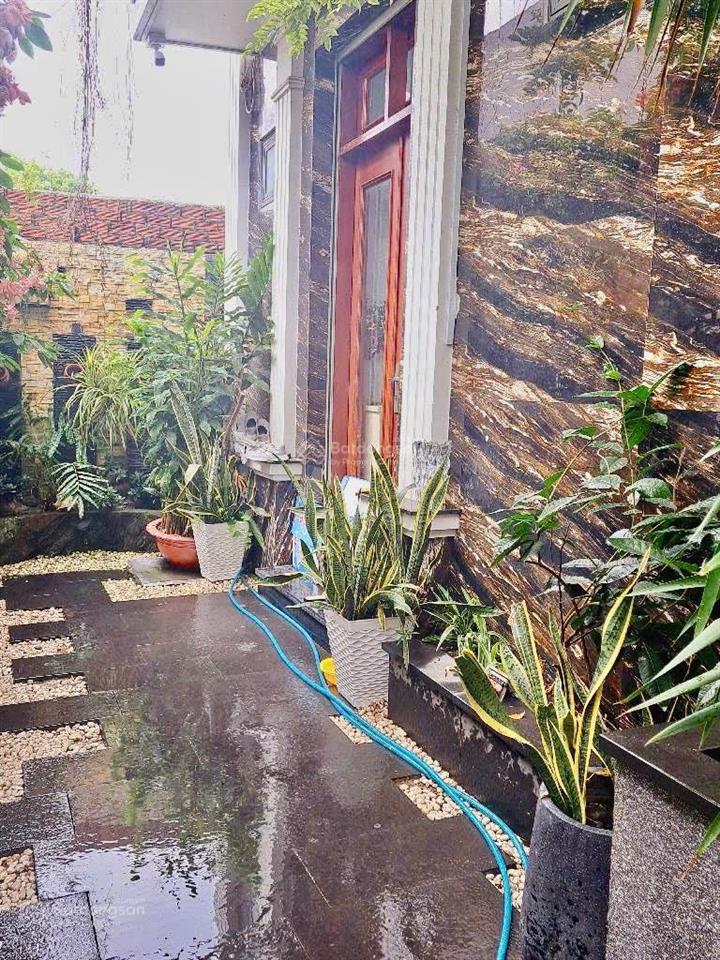 Căn góc 11x12m  biệt thử sân vườn  bà điểm hóc môn