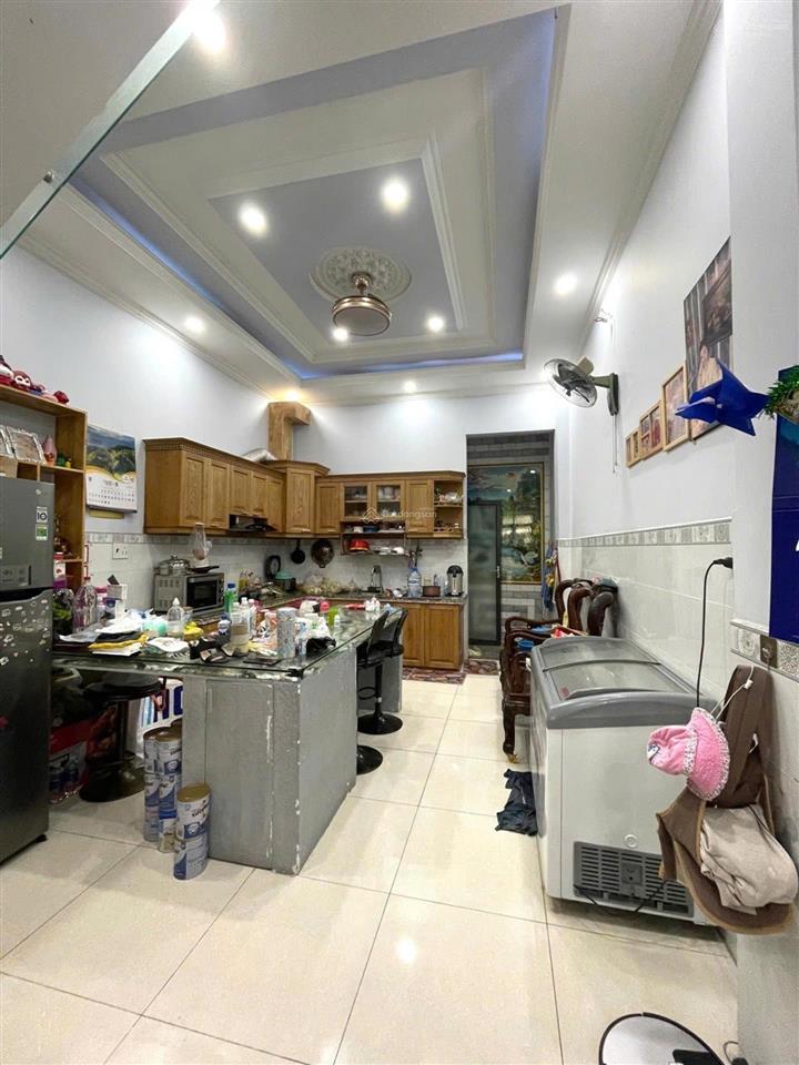 Nhà đẹp ở liền  4x18m  nguyễn văn quá q12  hxh  shr vuông vức