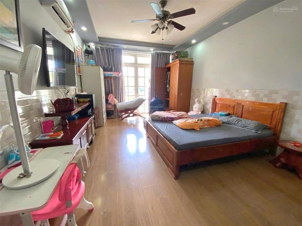 Nhà đẹp 4 tầng  4x18m  trong kdc an sương đường rộng 8m thông