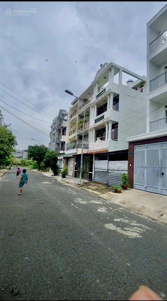 Nhà đẹp 4 tầng  4x18m  trong kdc an sương đường rộng 8m thông