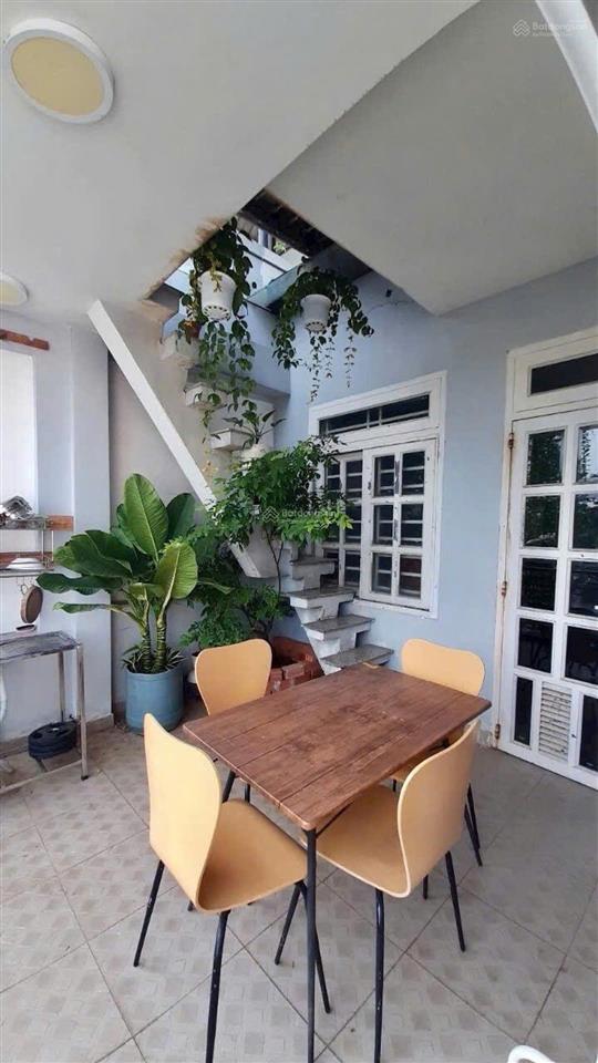 Nhà đẹp 4 tầng  4x18m  trong kdc an sương đường rộng 8m thông