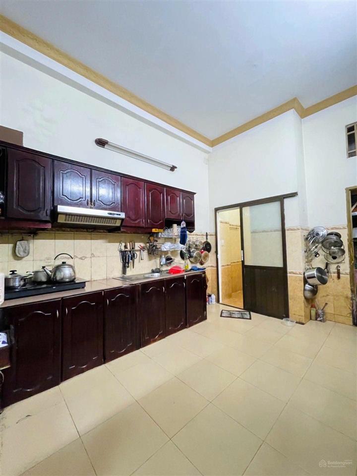 Nhà đẹp 4 tầng 75m² (3.8x20m) hẻm xe hơi thông nguyễn văn quá quận 12
