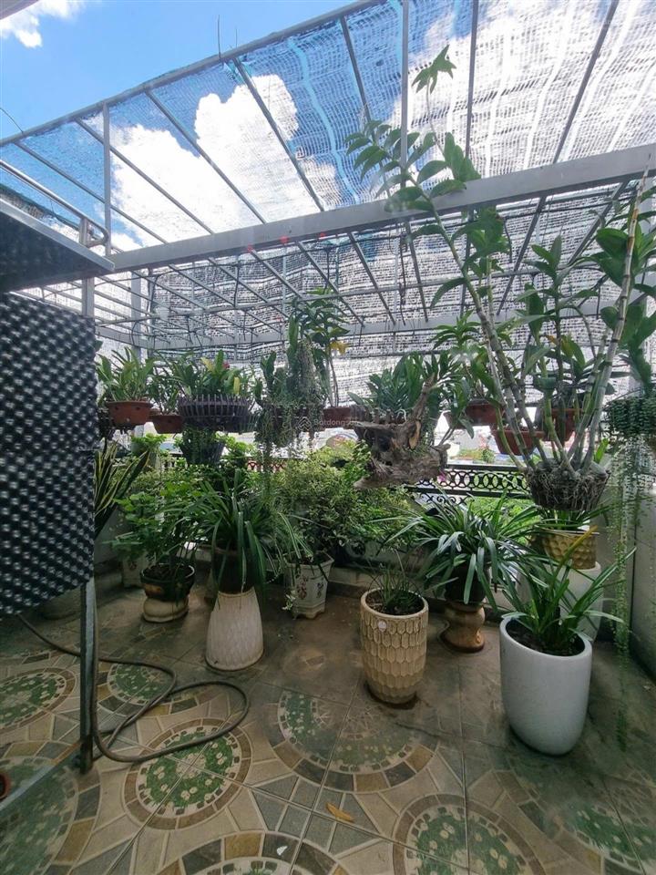 Nhà đẹp 5 tầng 4.2x25m hẻm xe hơi tránh gần công an p. trung mỹ tây, q12