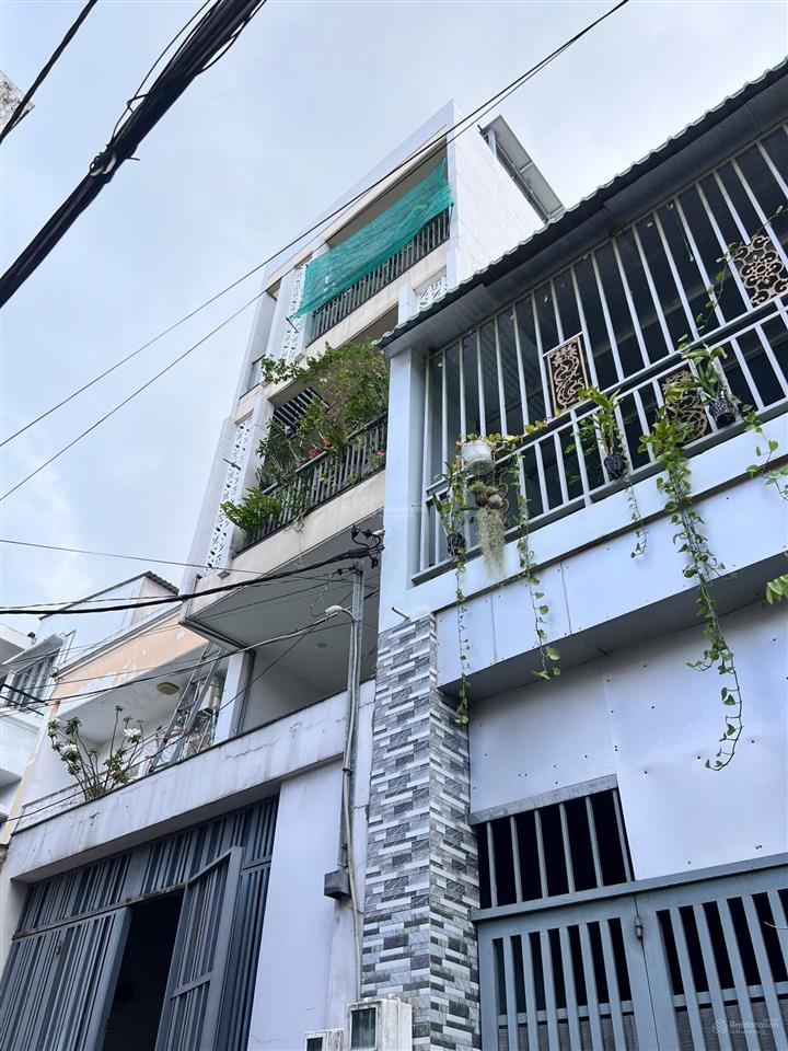 Nhà đẹp 4 tầng 4.2x20m hẻm xe hơi trường chinh quận 12