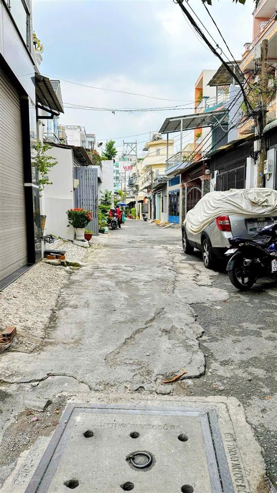 Căn góc  7x25m  hẻm 5m thông xe ô tô  trường chinh quận 12