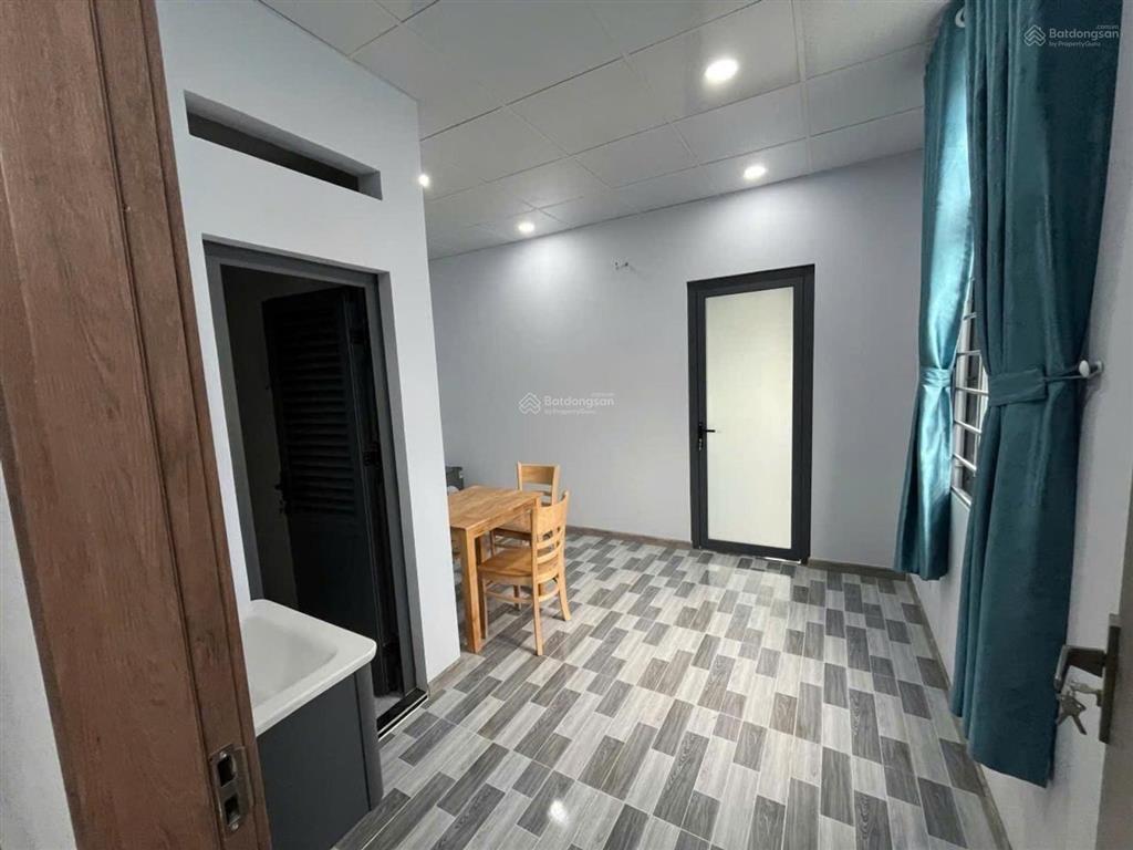 Căn góc căn hộ dịch vụ 5 tầng 5x20m, dòng tiền 360 triệu/năm, hxh thông gần chung cư tô ký quận 12