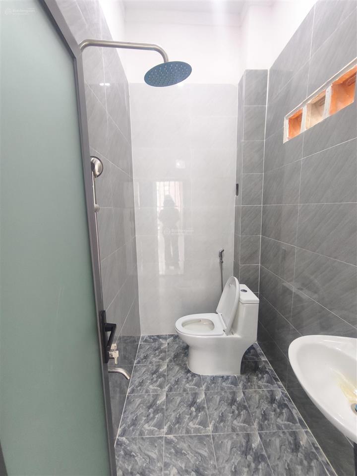 Bán gấp đất 130m2 tại xã mỹ hạnh bắc đức hoà 990 triệu vnd sổ hồng riêng hỗ trợ vay  0767 179 ***